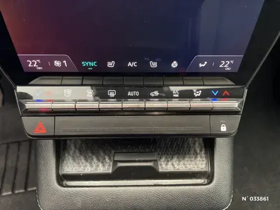 RENAULT MEGANE V - voiture d'occasion - Photo 27