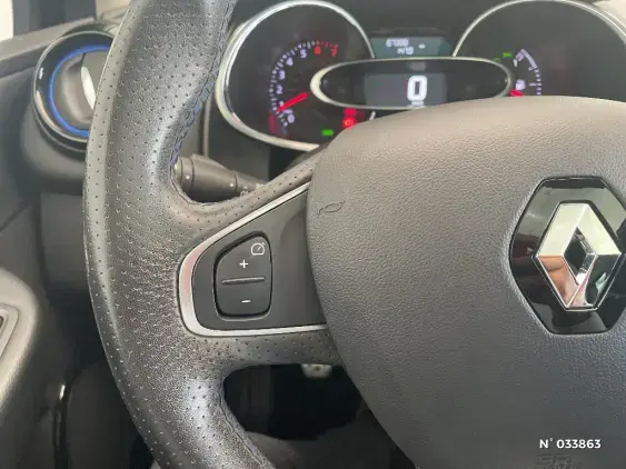 RENAULT CLIO IV - voiture d'occasion - Photo 30