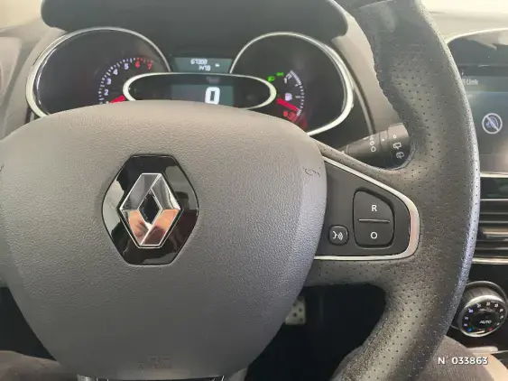 RENAULT CLIO IV - voiture d'occasion - Photo 31