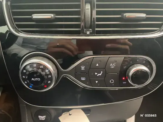 RENAULT CLIO IV - voiture d'occasion - Photo 32