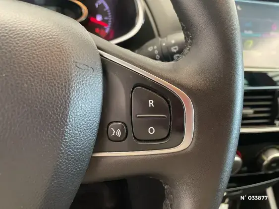 RENAULT CLIO IV - voiture d'occasion - Photo 30