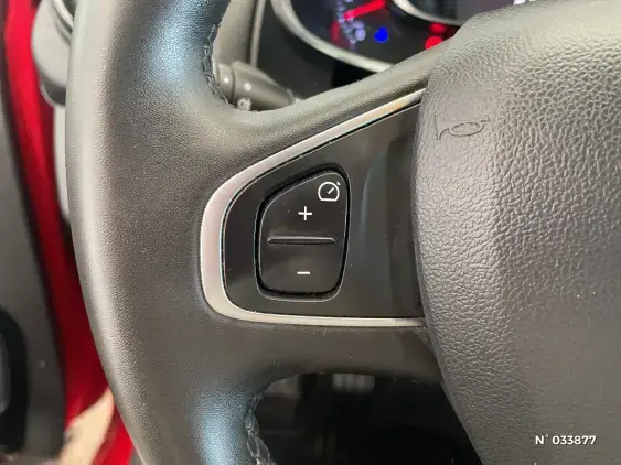 RENAULT CLIO IV - voiture d'occasion - Photo 31