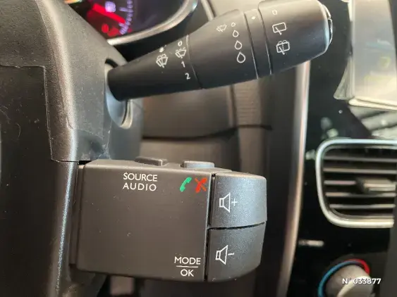 RENAULT CLIO IV - voiture d'occasion - Photo 34