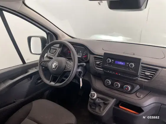 RENAULT TRAFIC FG III - voiture d'occasion - Photo 9