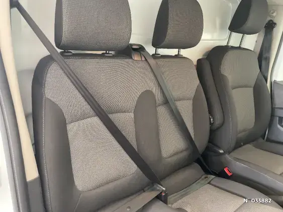 RENAULT TRAFIC FG III - voiture d'occasion - Photo 11