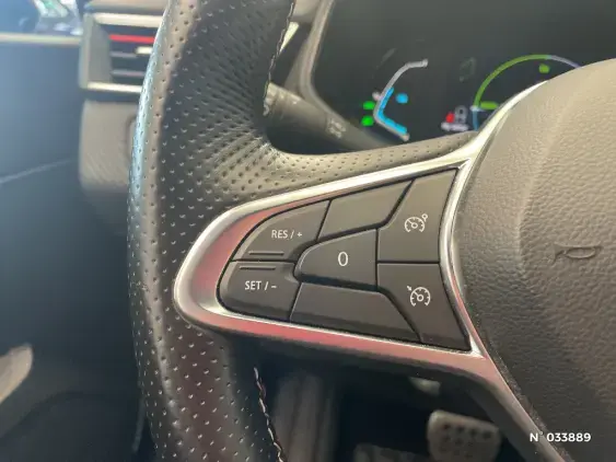 RENAULT CLIO V - voiture d'occasion - Photo 25