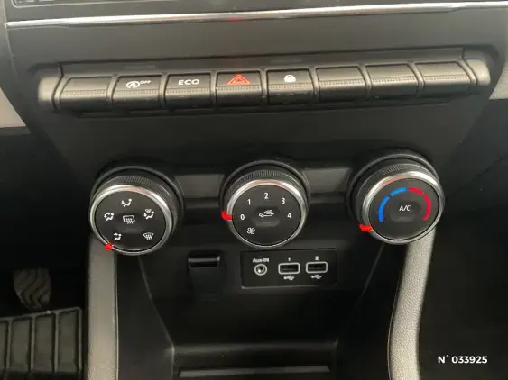 RENAULT CLIO V - voiture d'occasion - Photo 33