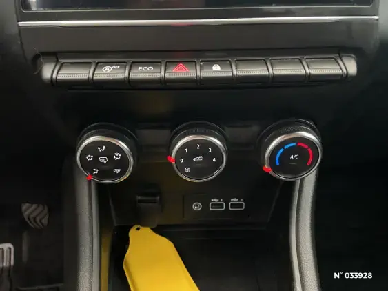 RENAULT CAPTUR II - voiture d'occasion - Photo 30