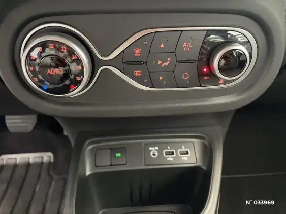 RENAULT TWINGO ELECTRIQUE III - voiture d'occasion - Photo 28