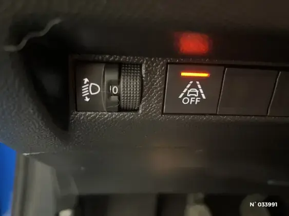 PEUGEOT 208 II - voiture d'occasion - Photo 15