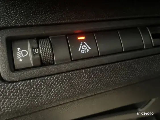 PEUGEOT 3008 II - voiture d'occasion - Photo 15
