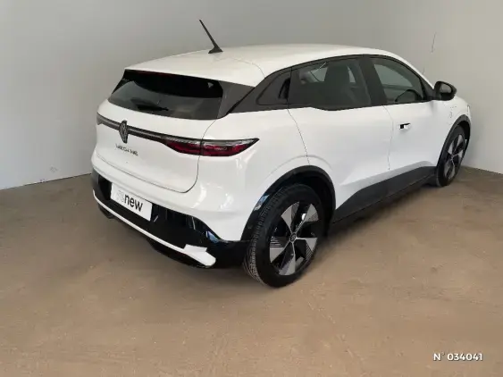 RENAULT MEGANE V - voiture d'occasion - Photo 4