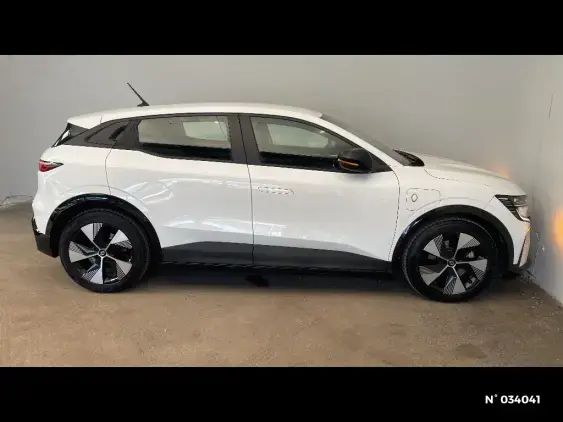 RENAULT MEGANE V - voiture d'occasion - Photo 5