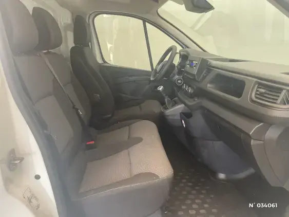RENAULT TRAFIC FG III - voiture d'occasion - Photo 10