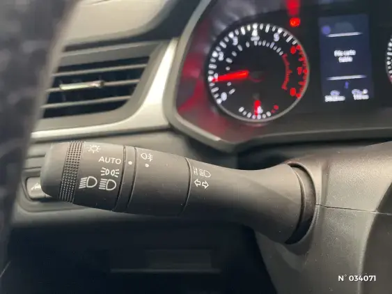 RENAULT CAPTUR II - voiture d'occasion - Photo 27