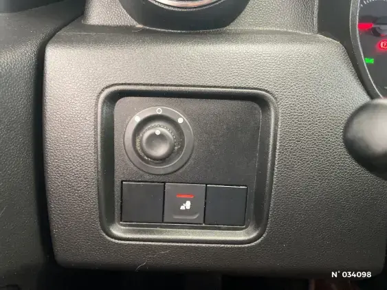 DACIA DUSTER II - voiture d'occasion - Photo 15