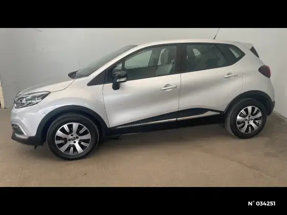 RENAULT CAPTUR - voiture d'occasion - Photo 2