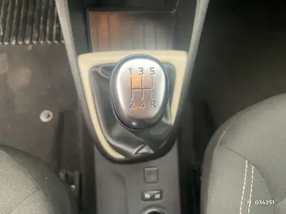 RENAULT CAPTUR - voiture d'occasion - Photo 26