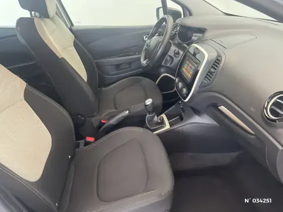 RENAULT CAPTUR - voiture d'occasion - Photo 10