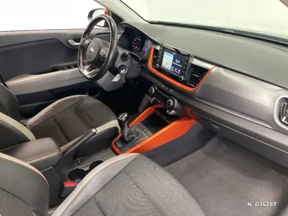 KIA STONIC - voiture d'occasion - Photo 10