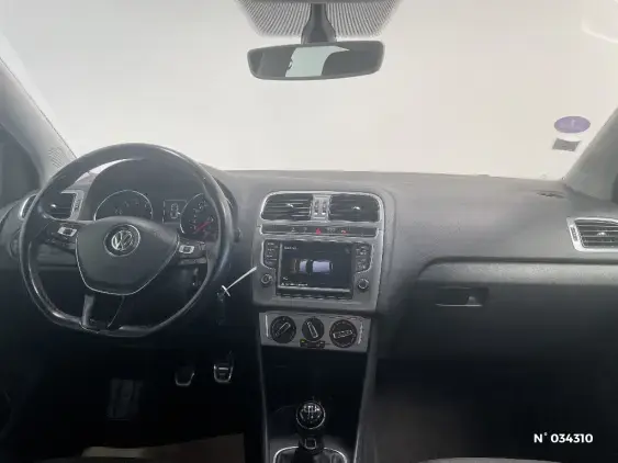 VOLKSWAGEN POLO V - voiture d'occasion - Photo 9