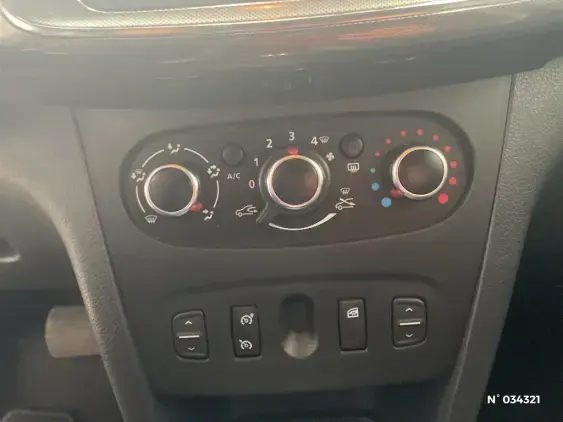 DACIA SANDERO II - voiture d'occasion - Photo 26