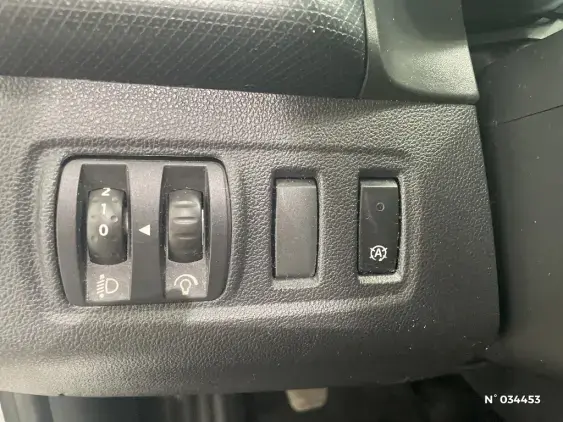 RENAULT CLIO IV - voiture d'occasion - Photo 15