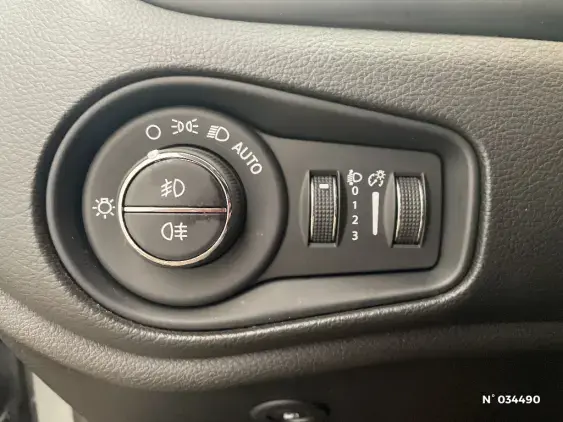 JEEP RENEGADE - voiture d'occasion - Photo 15