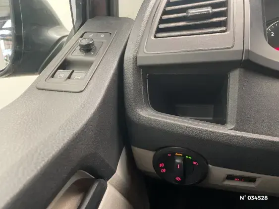 VOLKSWAGEN TRANSPORTER FG VI - voiture d'occasion - Photo 15