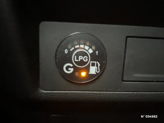 RENAULT CAPTUR II - voiture d'occasion - Photo 31