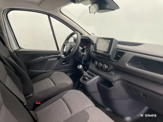 RENAULT TRAFIC III - voiture d'occasion - Photo 10
