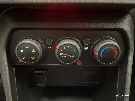 DACIA SANDERO III - voiture d'occasion - Photo 33