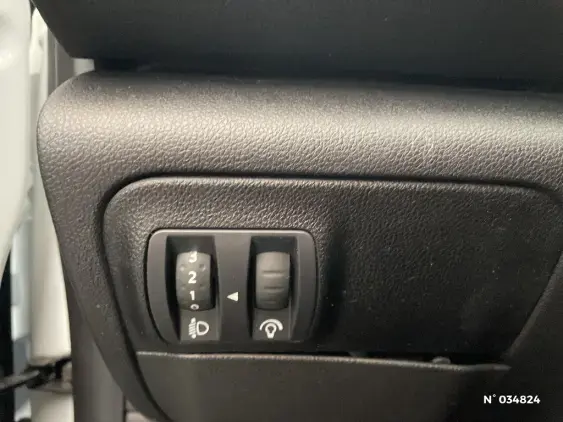 RENAULT MEGANE IV - voiture d'occasion - Photo 15