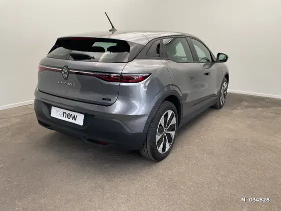 RENAULT MEGANE V - voiture d'occasion - Photo 4