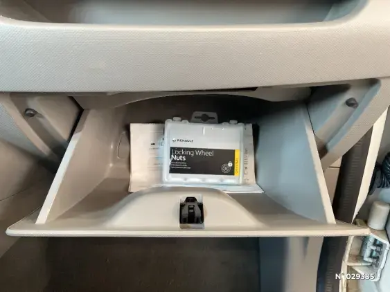 RENAULT ZOE - voiture d'occasion - Photo 37