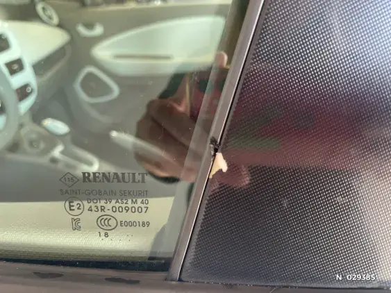 RENAULT ZOE - voiture d'occasion - Photo 27