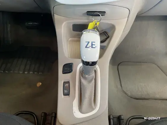 RENAULT ZOE - voiture d'occasion - Photo 34