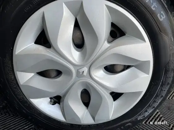 RENAULT ZOE - voiture d'occasion - Photo 40