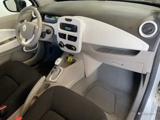 RENAULT ZOE - voiture d'occasion - Photo 10