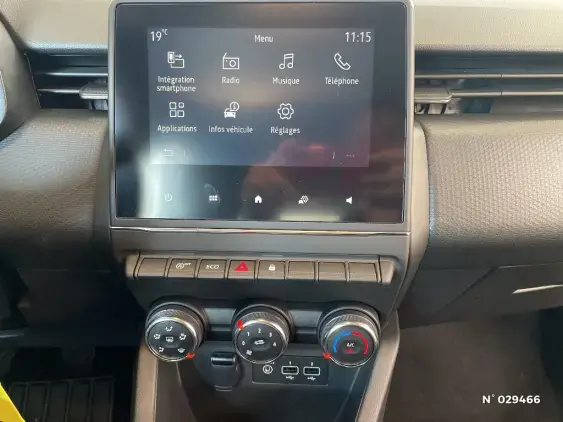 RENAULT CLIO V - voiture d'occasion - Photo 32