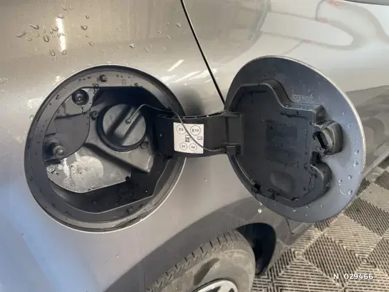 RENAULT CLIO V - voiture d'occasion - Photo 38