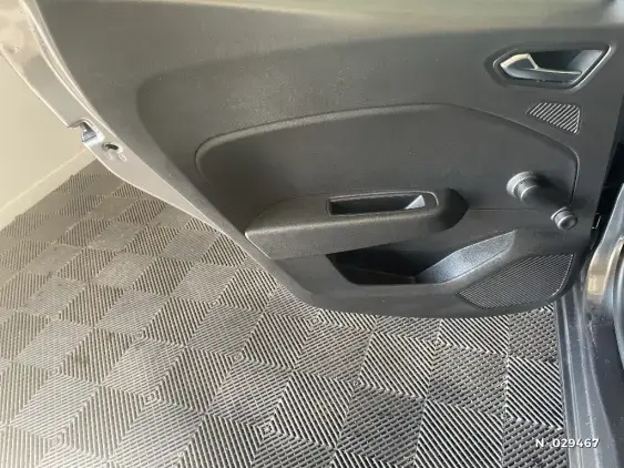 RENAULT CLIO V - voiture d'occasion - Photo 42