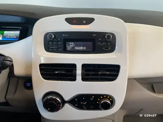 RENAULT ZOE - voiture d'occasion - Photo 33