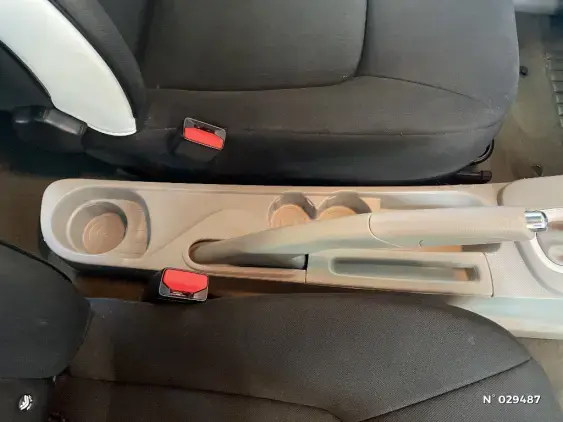 RENAULT ZOE - voiture d'occasion - Photo 35