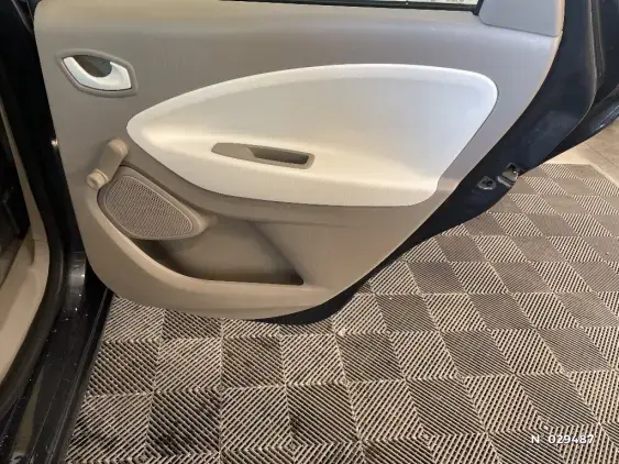 RENAULT ZOE - voiture d'occasion - Photo 38