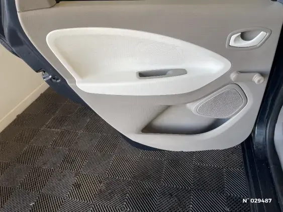 RENAULT ZOE - voiture d'occasion - Photo 44