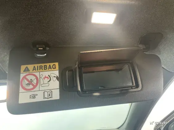 RENAULT CLIO V - voiture d'occasion - Photo 31