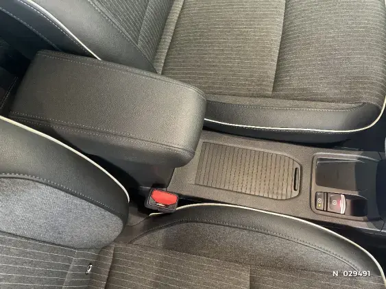 RENAULT CLIO V - voiture d'occasion - Photo 35