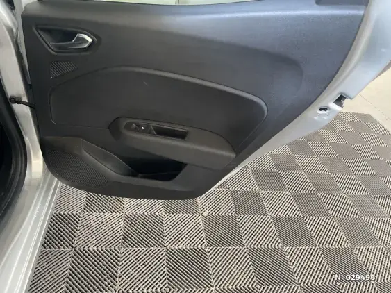 RENAULT CLIO V - voiture d'occasion - Photo 37