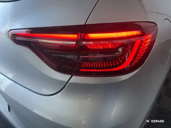 RENAULT CLIO V - voiture d'occasion - Photo 39